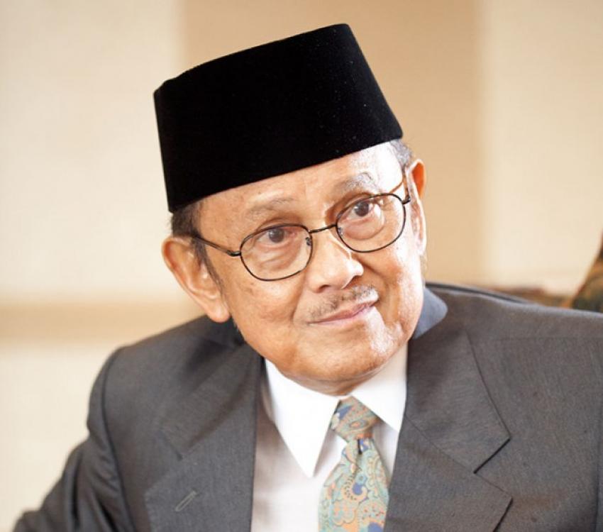 79bj-habibie.jpg