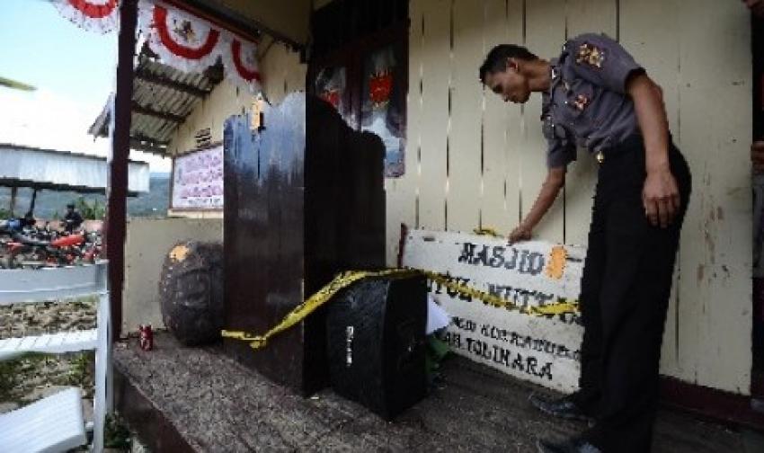 28masjid-papua.jpg