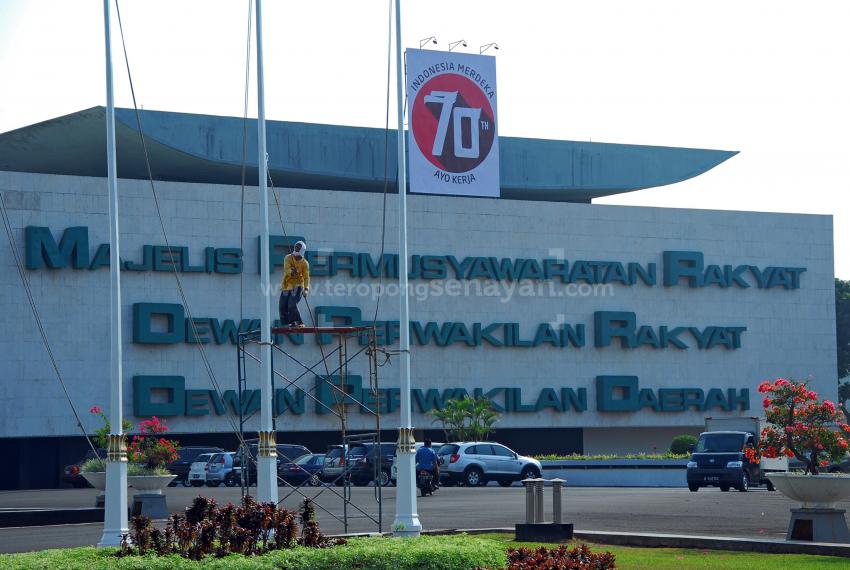 42PERSIAPAN_KEMERDEKAAN_3.jpg