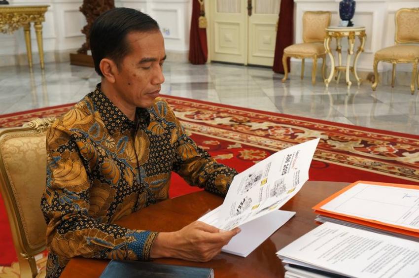 73Jokowi-facebook.jpg