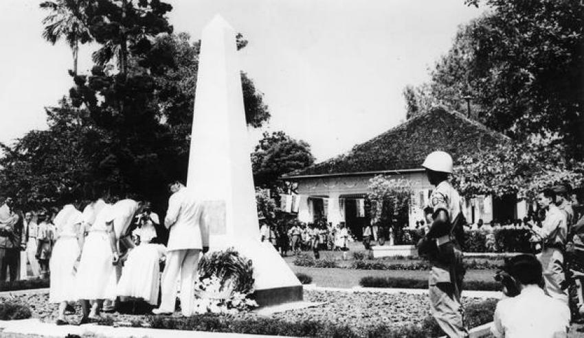 73rumah_soekarno_2.jpg