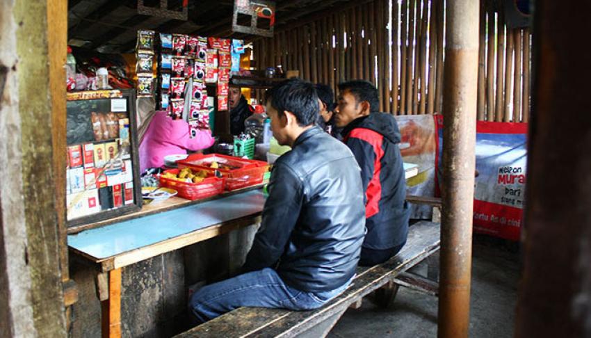 83warung_kopi.jpg