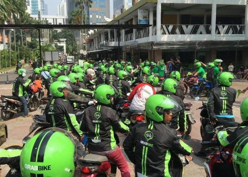 21grab_bike.jpg
