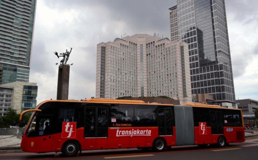 55bus-transjakarta.jpg