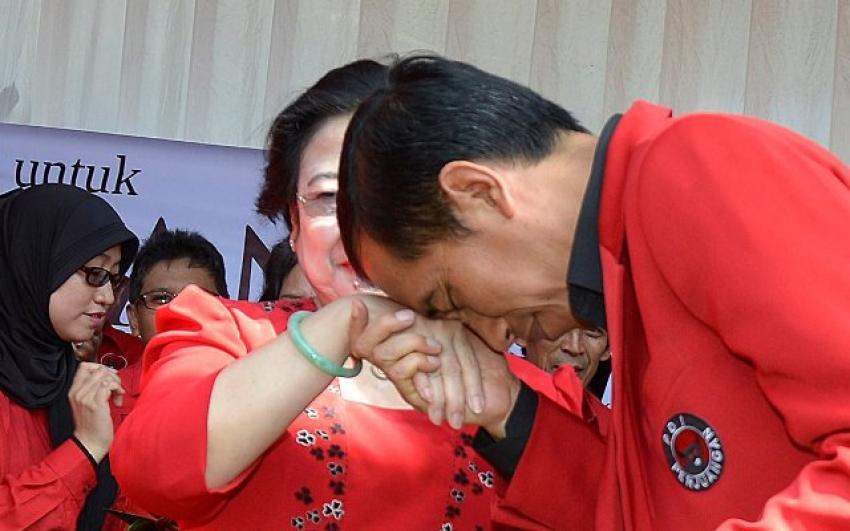 95jokowi-mega-cium.jpg