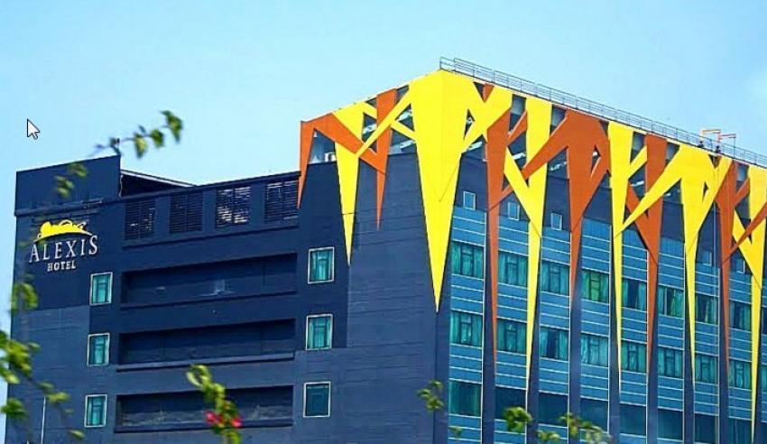 54hotel-alexis.jpg