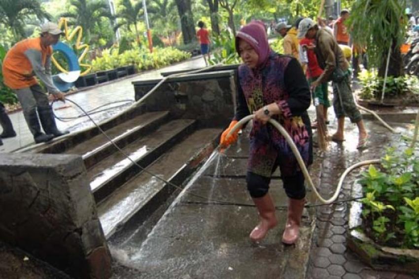 44rismabersihkan.jpg