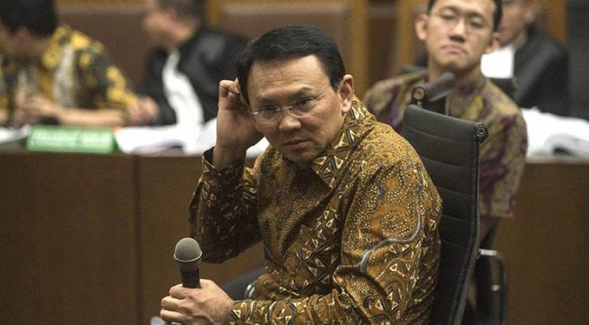 5ahok-nangis.jpg
