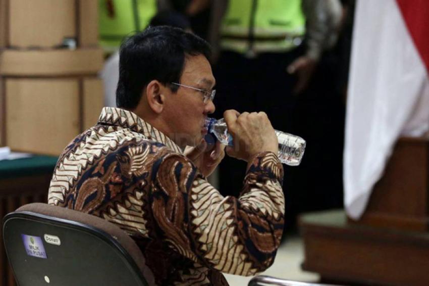 94ahokdipersidangan.jpg