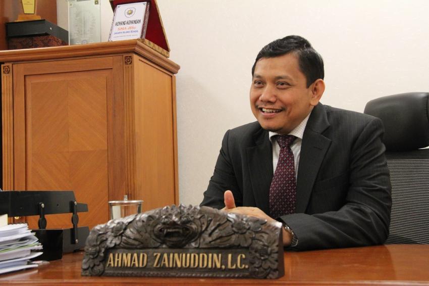 56ahmad-zainuddin-pks.jpg