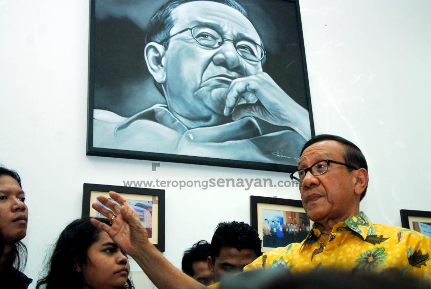 68(Golkar)AkbarTandjung.jpg