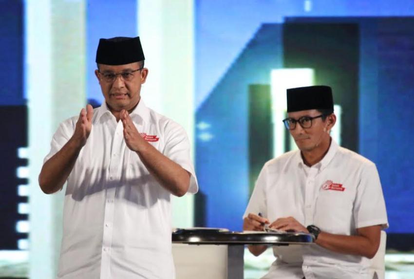 8anies-debat.jpg