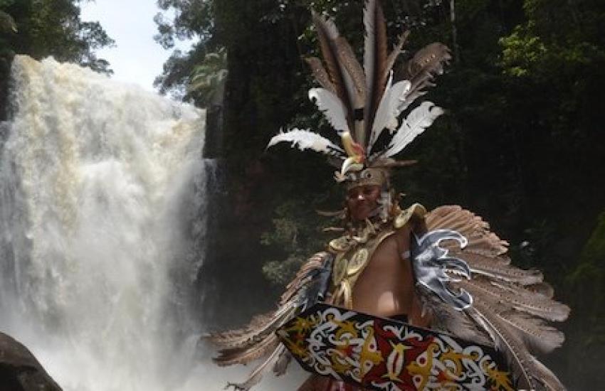 Wisata Pernikahan Dengan Mahkluk Gaib Suku Dayak Siapa Berani