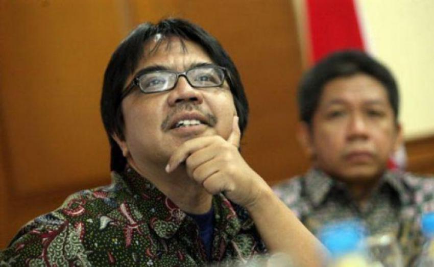76186-ade_armando_dokhidayatullah-718x452.jpg