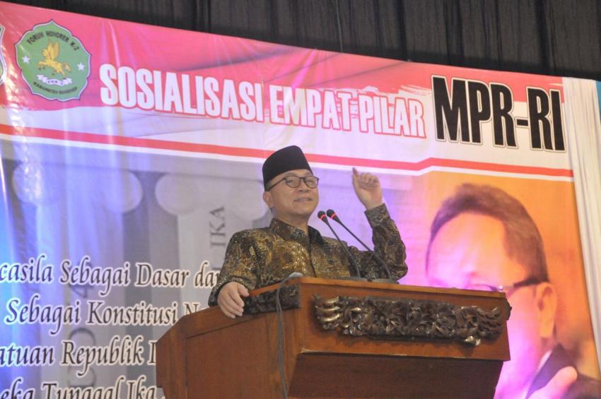 38ZulkifliHasan-MPR.jpg