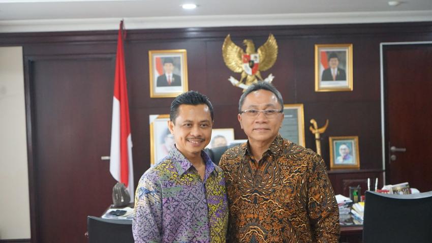 71zulkifli-Hasan-Imam-Shamsi.jpg