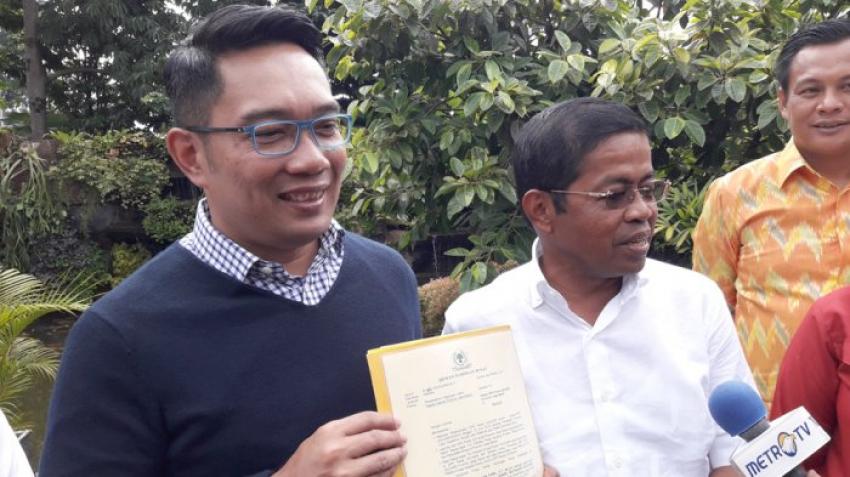 55ridwan-kamil-bersama-sekjen-golkar-idrus-marham.jpg