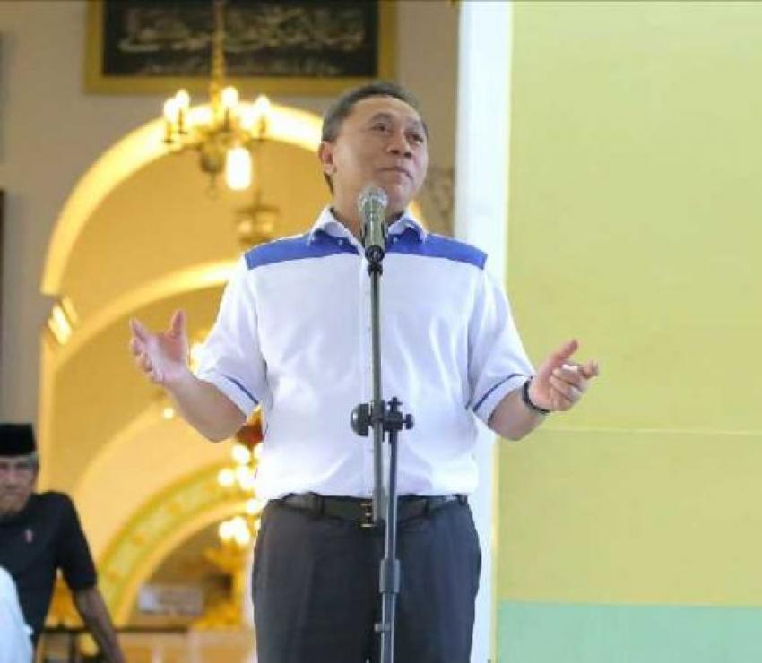 90ZulkifliHasan-2.jpg