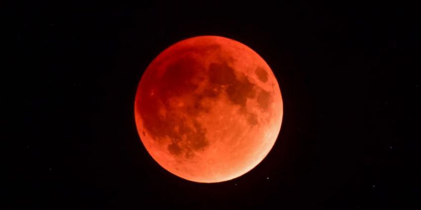4landscape-1514475109-super-blood-moon-maine.jpg