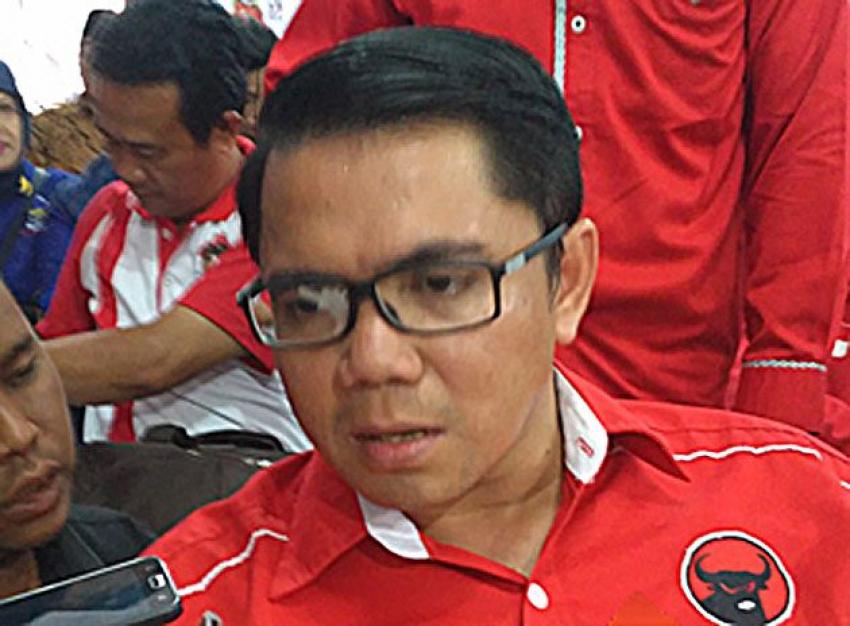 83Politisi-PDIP-Arteria-Dahlan.jpg