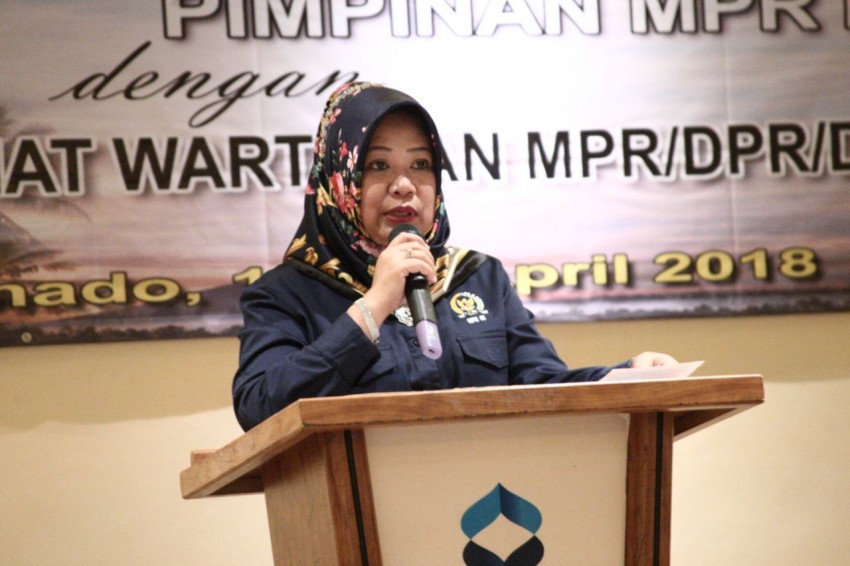 9Siti-Fauziah-Press.jpg.jpg