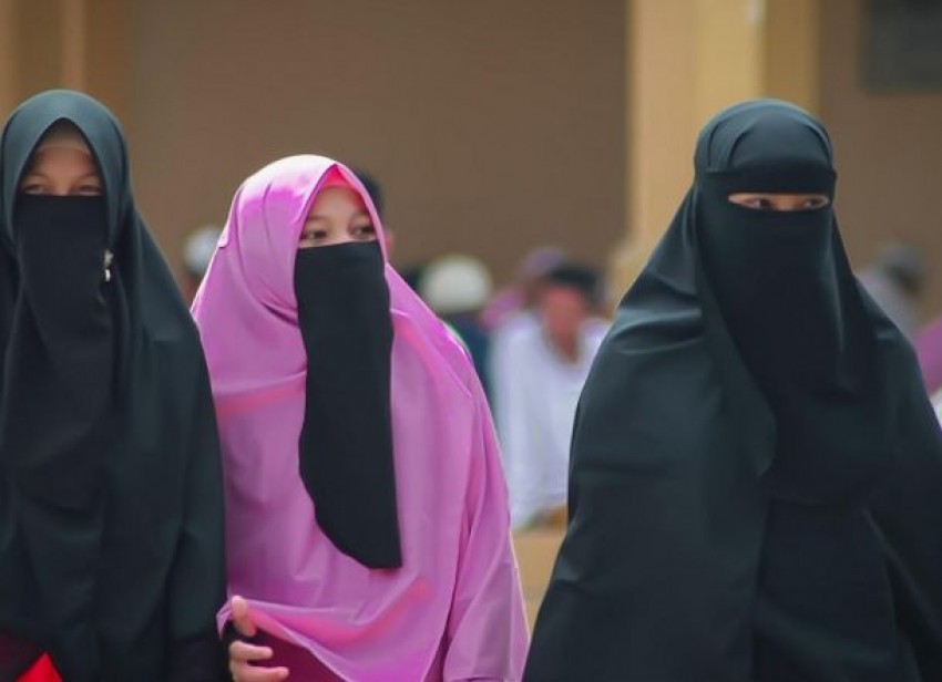 64wanita-bercadar.jpg.jpg