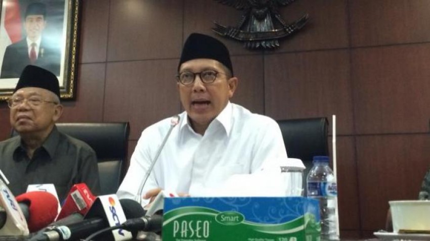 16menteri-agama-lukman-hakim-saifuddin-baju-putih_20161108_194526.jpg.jpg