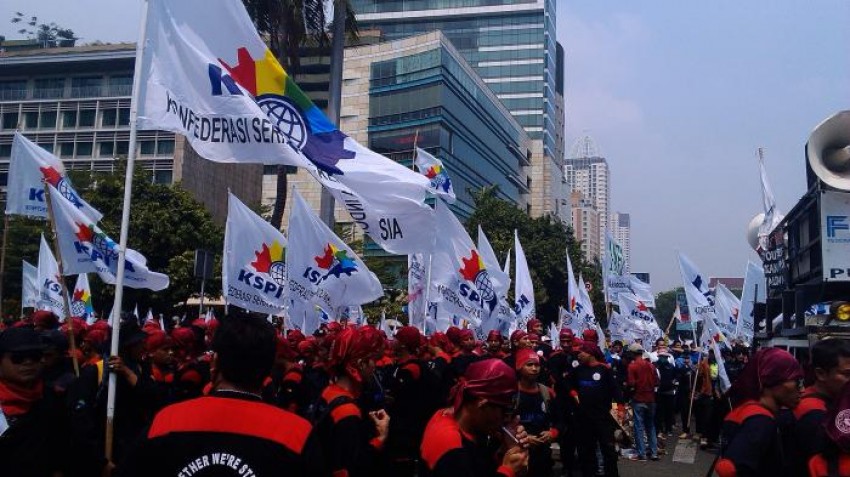 5720141002_114549_demo-buruh-kspi.jpg.jpg