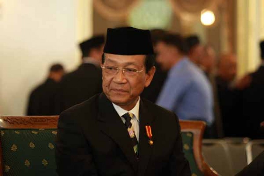 93sr_sultan_hamengkubowono.jpg.jpg