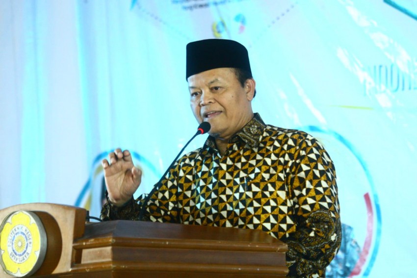 94Hidayat-NW.jpg.jpg