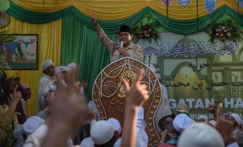 43Prabowo-Mbah-Priok.jpg