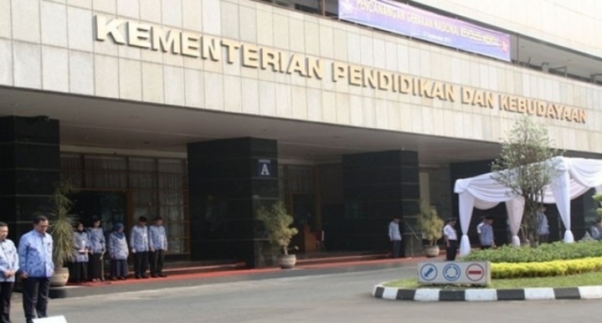 137gedung_kemendikbud.JPG.JPG