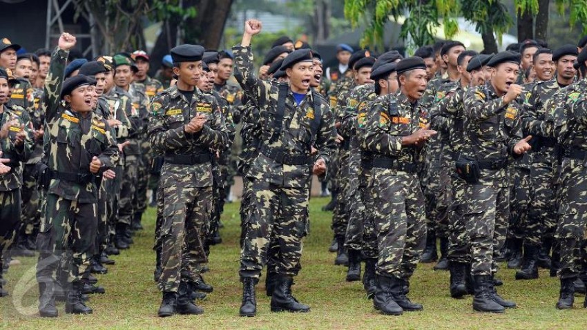 Banser Jangan Mau Dibubarkan, Harus Melawan
