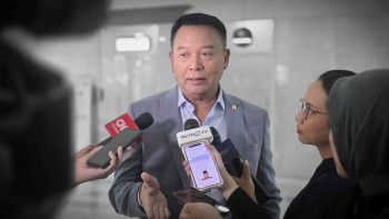 TB Hasanuddin Wanti-Wanti Perjanjian Keamanan RI - Australia: Ini Konsultasi, Bukan Aliansi tscom_news_photo_1762990024.jpg