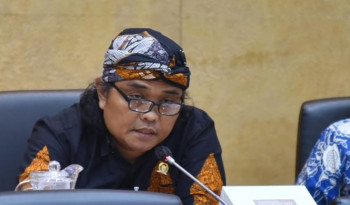 Khawatir Ratusan Dapur MBG Tutup, Komisi IX DPR Minta Gaji Kepala SPPG yang Terlambat Segera Dibayarkan tscom_news_photo_1763019207.jpg