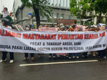 Dugaan Ijazah Ilegal, Arsul Sani Diminta Mundur dari MK tscom_news_photo_1763029855.jpg